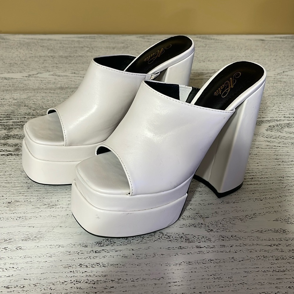 USS SHOES ABATA WOMEN'S HIGH HEEL PLATFORM SANDAL size 9